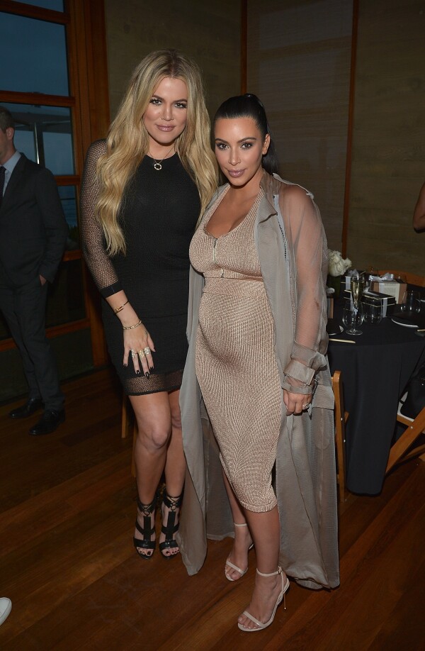 Khloé y Kim Kardashian