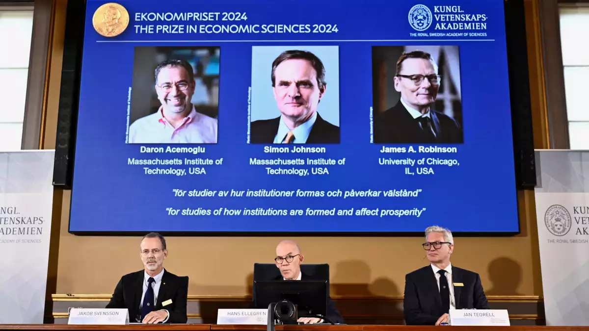 Tres investigadores de la prosperidad ganan el Nobel de Economía
