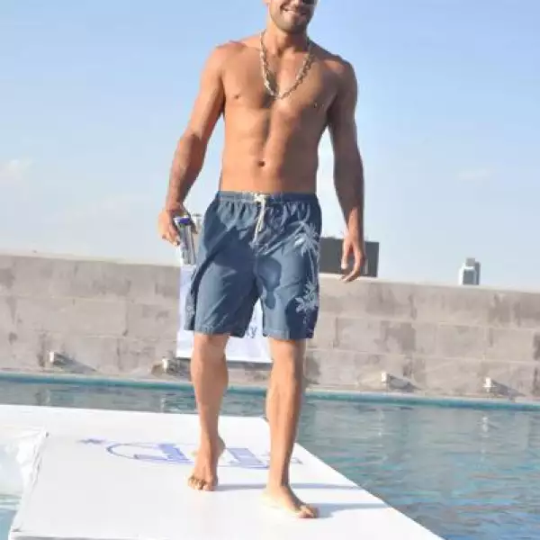 Parador Corona Light