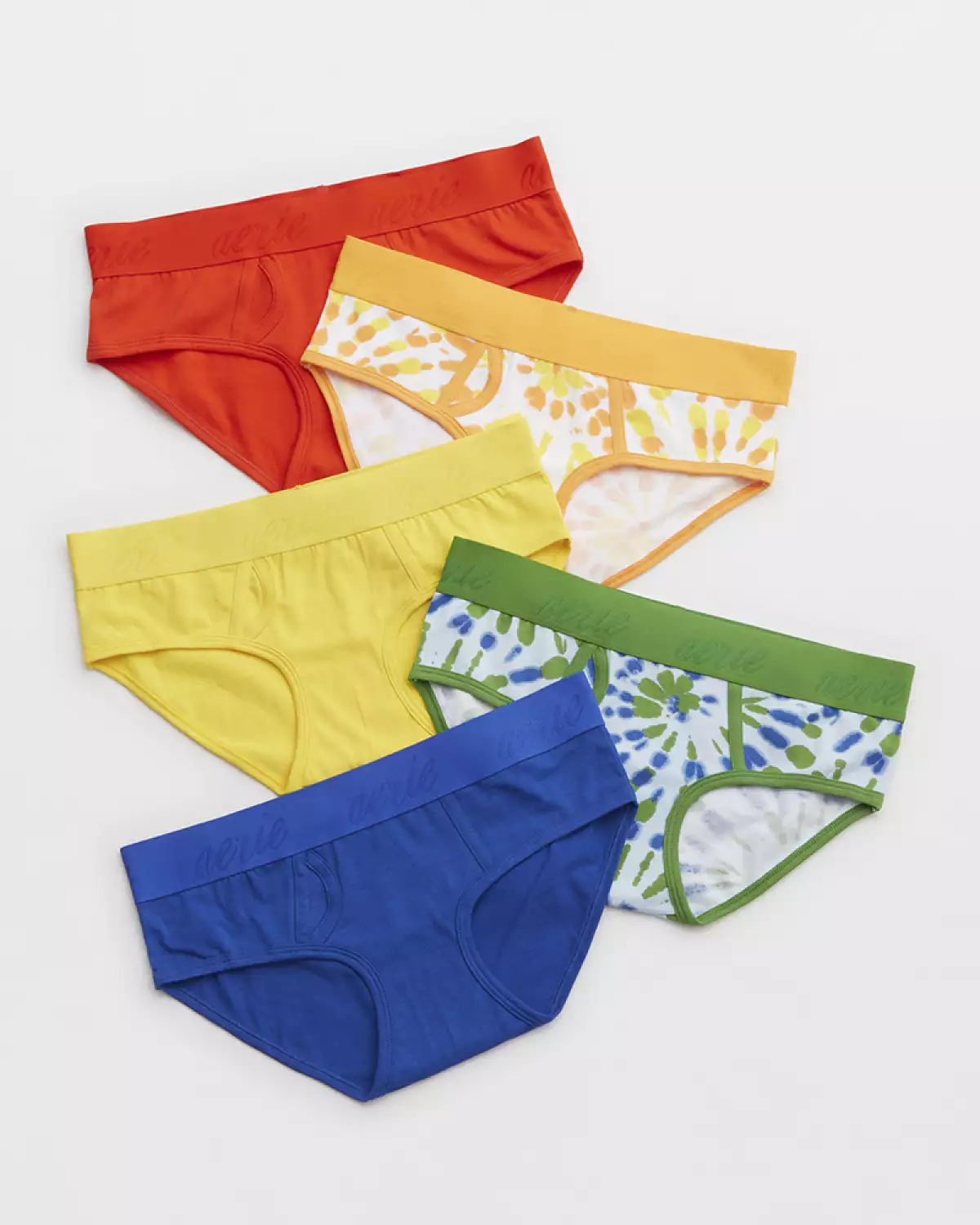 nueva-coleccion-american-eagle-celebra-el-orgullo-3.jpg