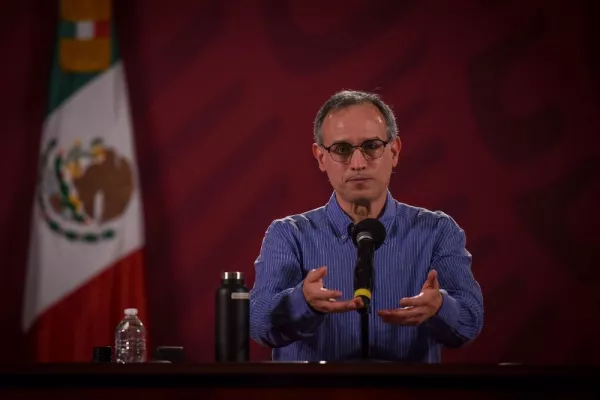 El Subsecretario de Prevención y Promoción de la Salud, Hugo López Gatell Ramírez, durante su participación en la conferencia