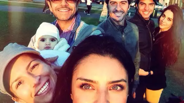 Al parecer al actor no le agrada la idea de agrandar aún más su familia y ha optado por ser práctico a la hora de elegir qué regalo hacerle a Eugenio Derbez esta Navidad.