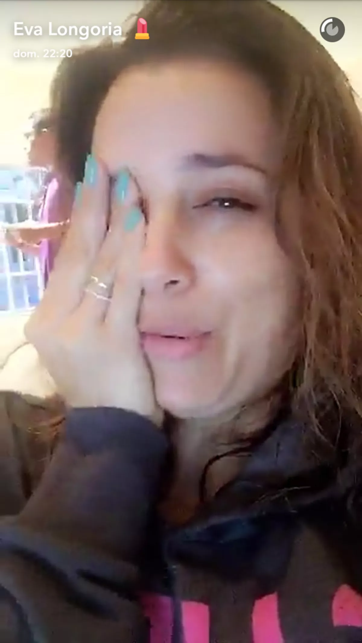 Eva dijo sentirse muy avergonzada por esta situación.