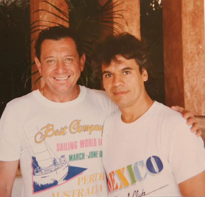 Sergio Berger, Pepe Díaz Gaby Vargas y más personajes nos expresaron su sentir por el fallecimiento del iconico cantante mexicano.