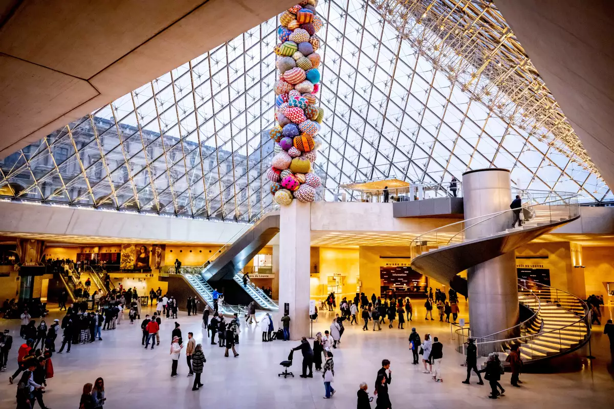museo del louvre piramide