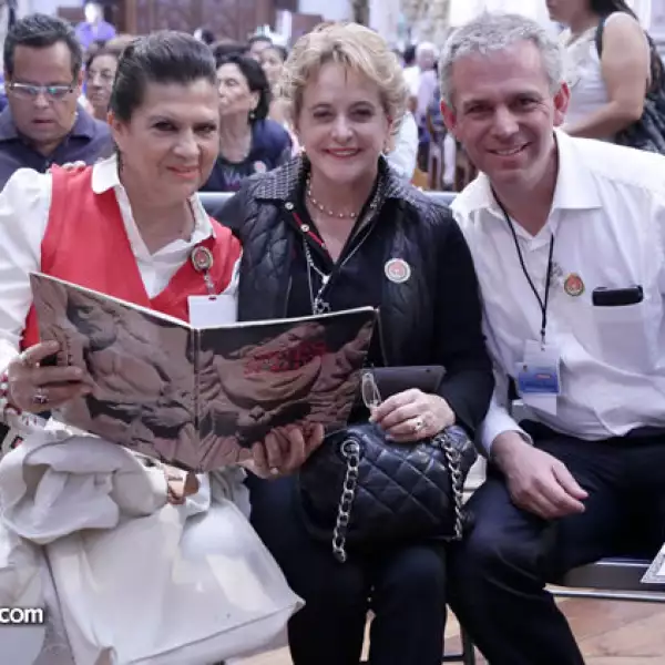 Alma Rosa Gutiérrez,Luz María Gallardo y Alejandro Muñiz