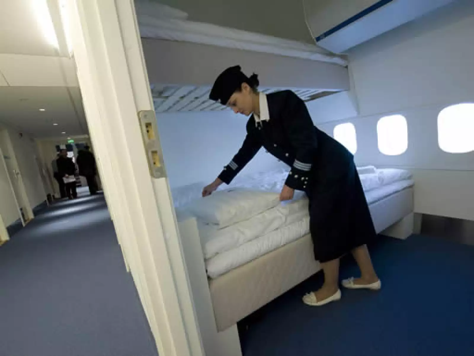 En el avión Boeing 747-200, que ya no tiene uso aéreo, hay 74 camas.