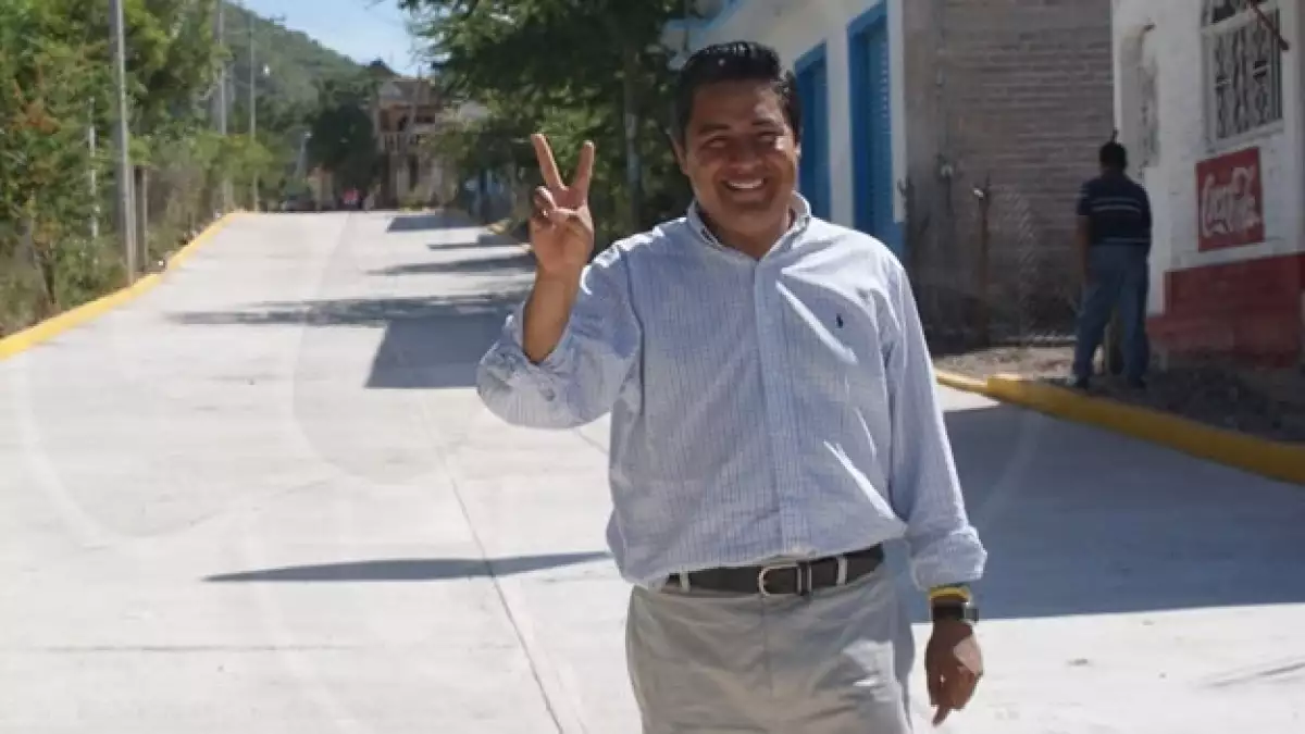 El alcalde de Tlapa Willy Reyes se detiende