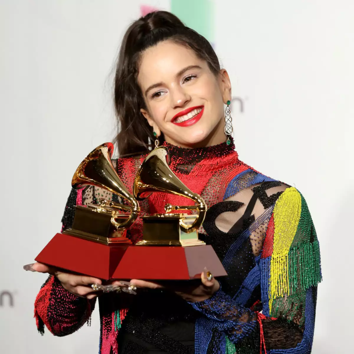 The 19th Annual Latin GRAMMY Awards  - Social