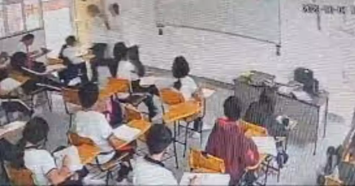 Estudiante apuñala a maestra en Coahuila 