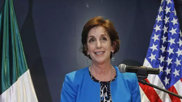 Tras 10 meses, Roberta Jacobson arribó al país para ocupar su cargo como embajadora del EU en México.