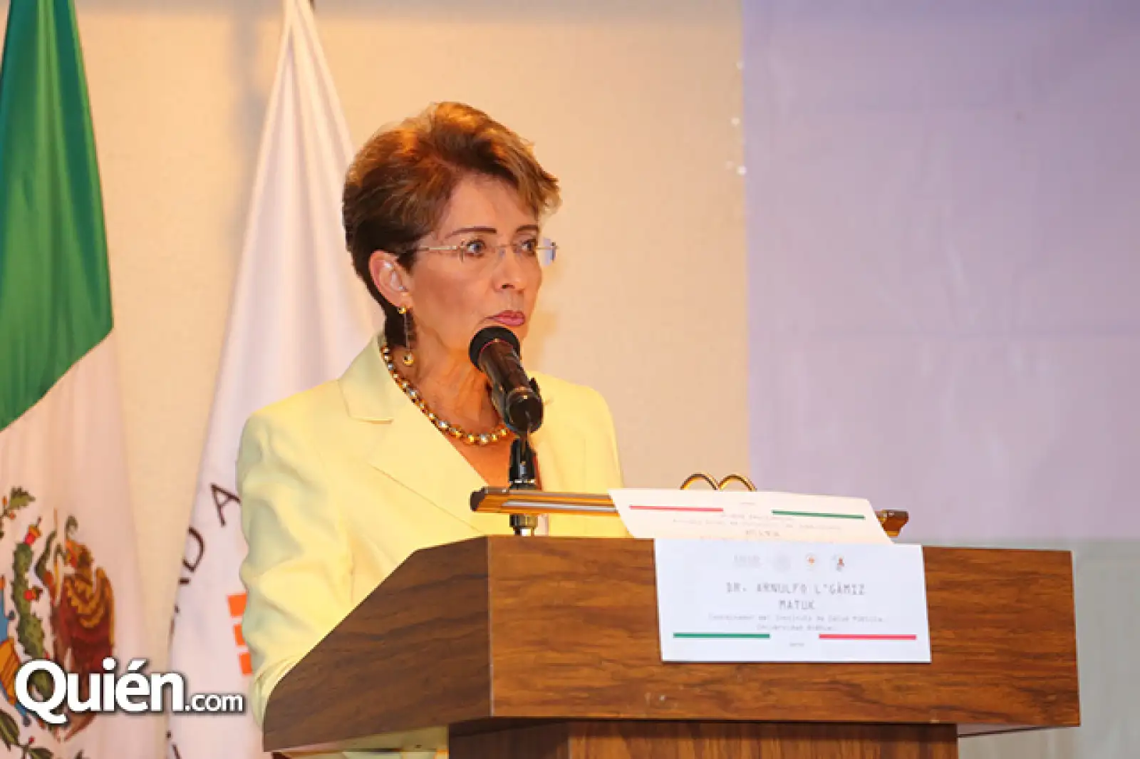 Dra. Mercedes Juan López, secretaria de salud