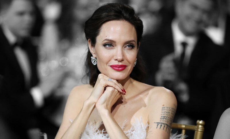 Angelina-Jolie-Nueva-Pelicula-Cambio-de-Look