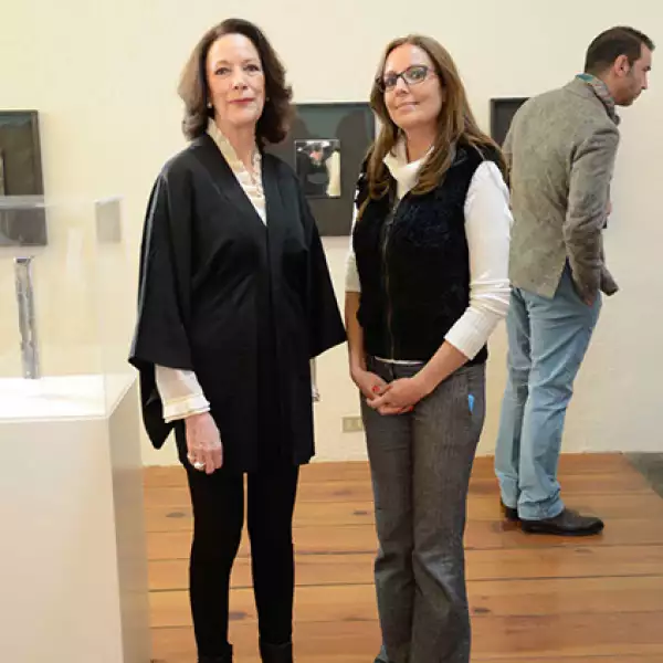 Catalina y Regina Corcuera.