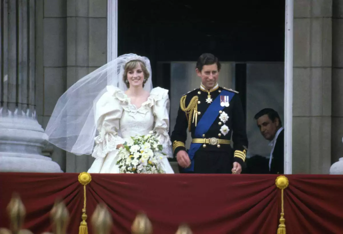 princesa-diana-rey-carlos-iii-boda