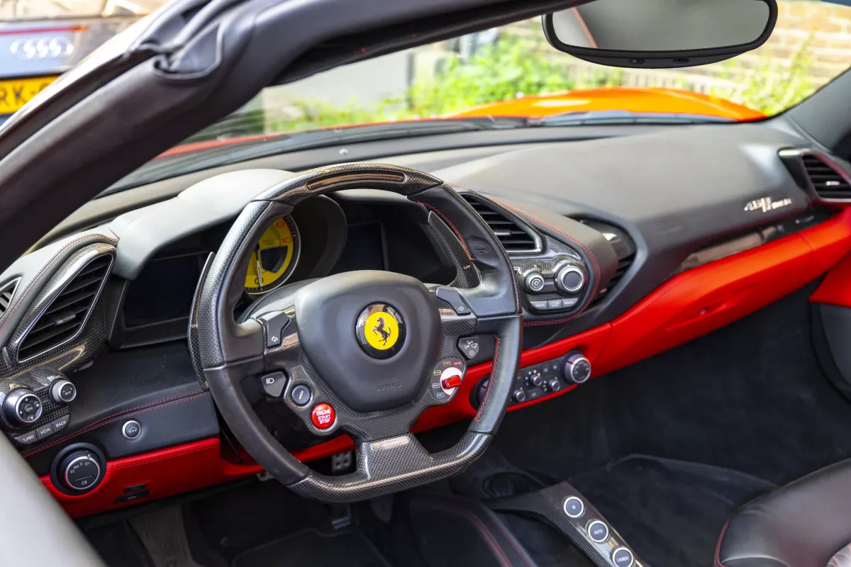 Ojo, entusiastas: Hot Wheels y Ferrari se unen en una nueva colección de autos