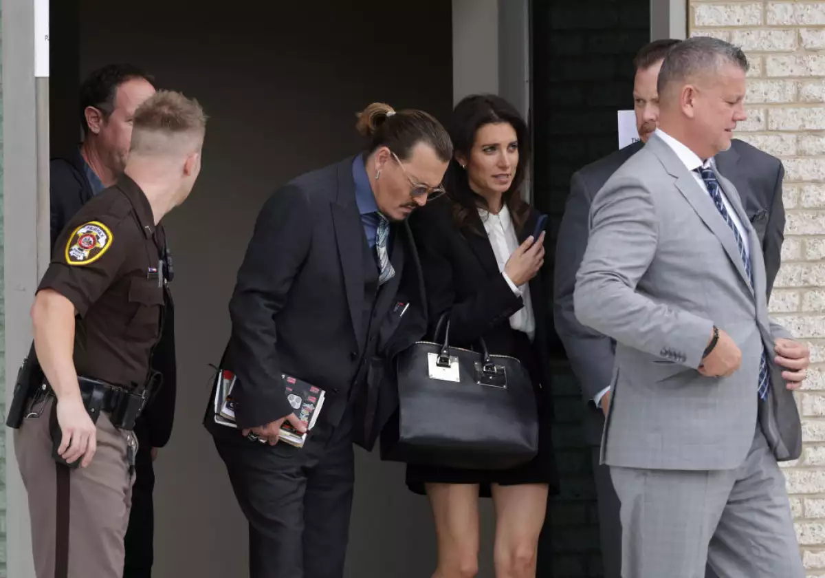 johnny-depp-joelle-rich