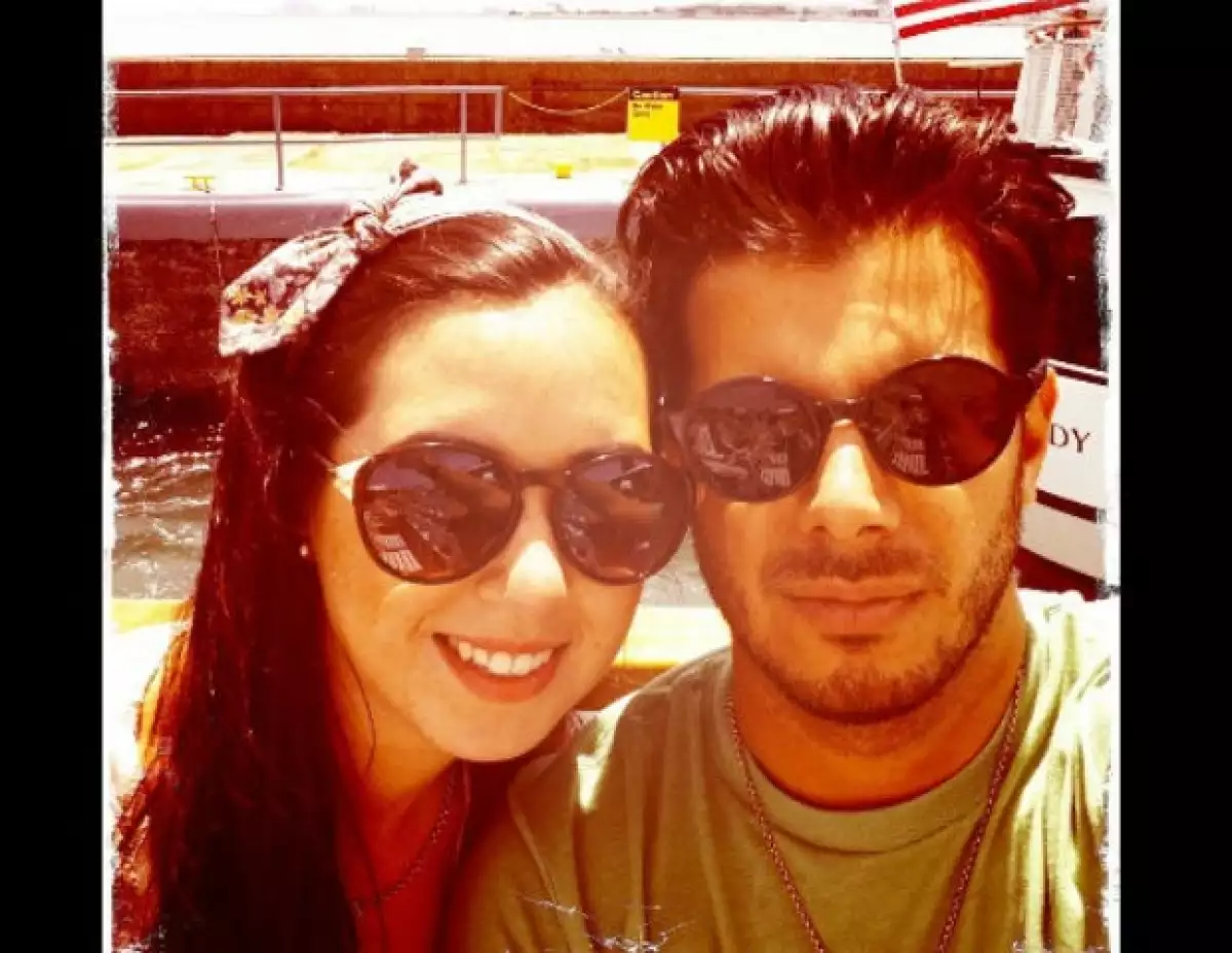 Fátima y Héctor son una pareja que disfruta en grande su amor.