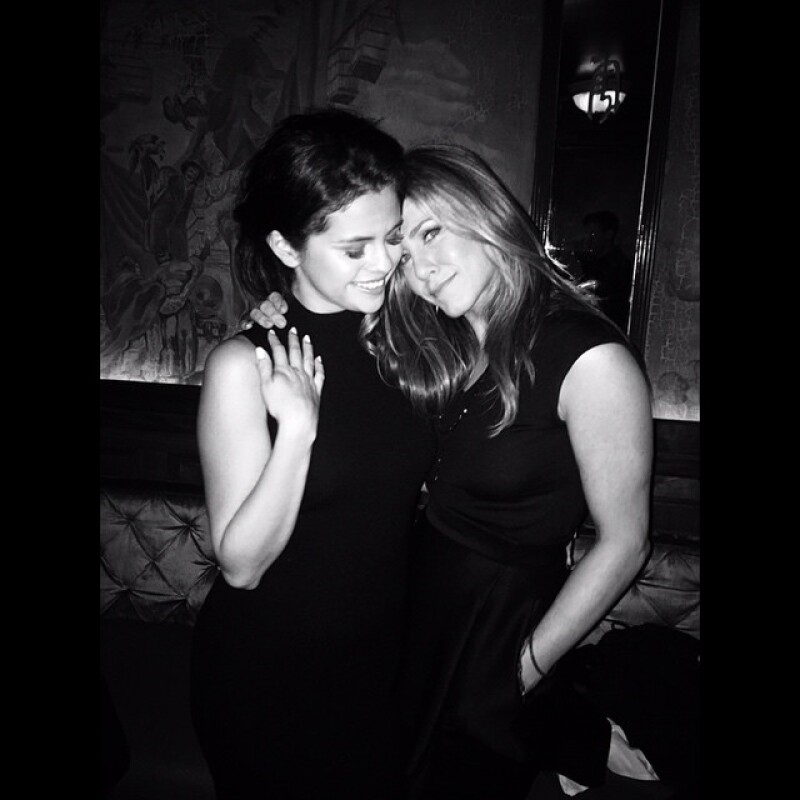 Selena Gomez presumió esta tierna foto con Jennifer Aniston.