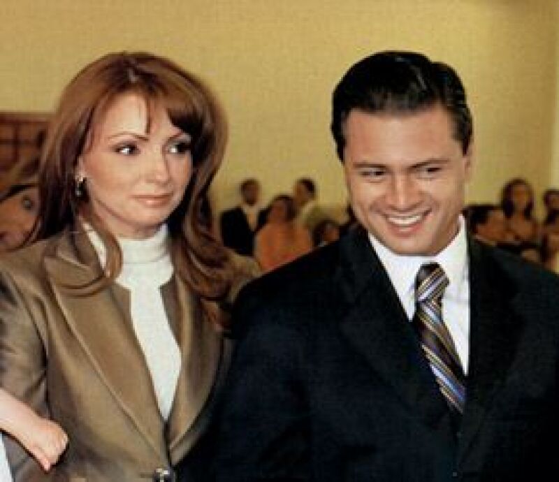 Angelica Rivera y Enrique Peña Nieto en el bautizo del hijo de un amigo del gobernador.