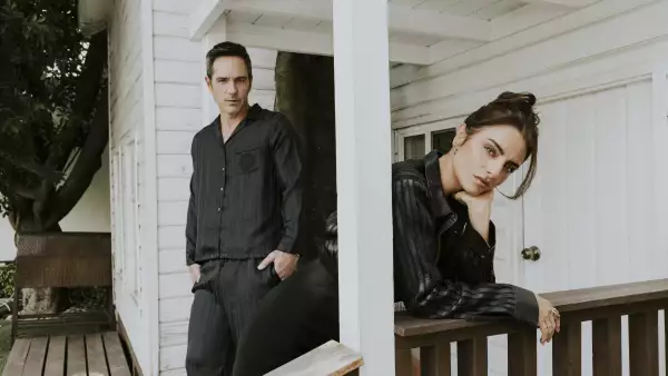 Aislinn Derbez y Mauricio Ochmann