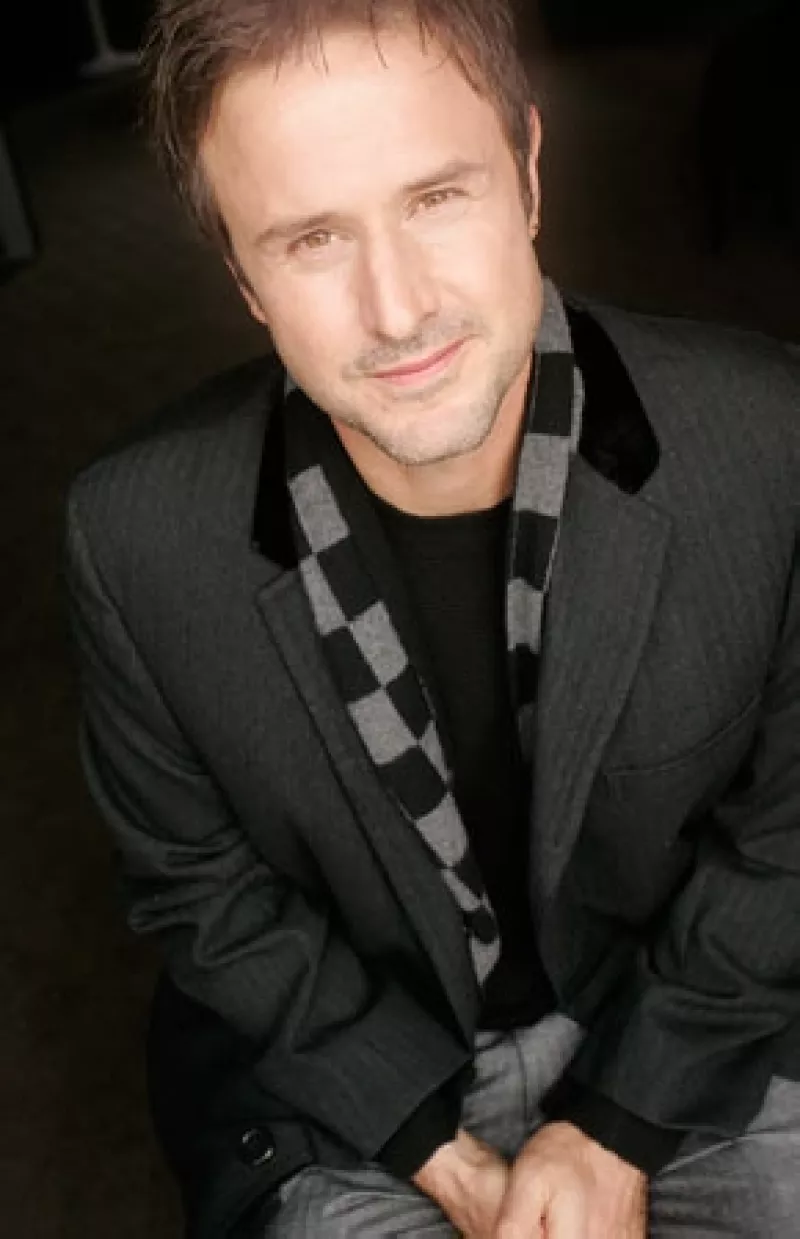 Cindy Guagenti, la publicista del actor, fue quien dio a conocer la noticia; sin embargo, especificó que no tenía más información por el momento.