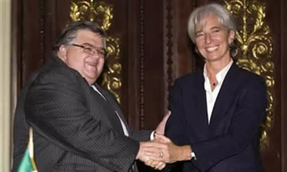 Las apuestas por la dirección del FMI se inclinan a favor de la francesa Christine Lagarde, con amplio margen sobre el gobernador del Banxico, Agustín Carstens. (Foto: Reuters)