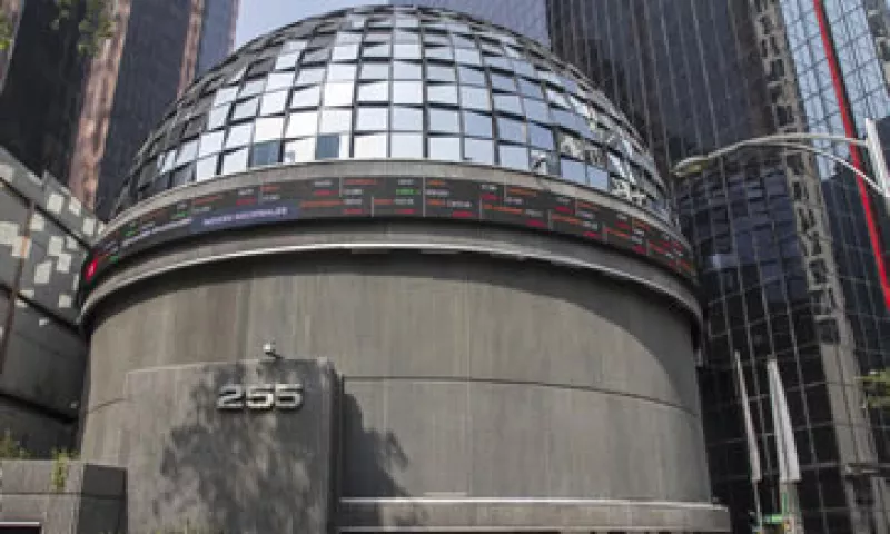 La Bolsa Mexicana de Valores va camino a cerrar sin pena ni gloria por tercer año consecutivo, dato que coincide con lo que lleva la actual administración federal (Foto: Cuartoscuro)