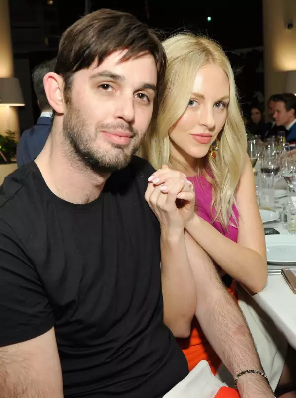 Cade Hudson y la influencer Shea Marie en un evento en Beverly Hills, en octubre de 2017