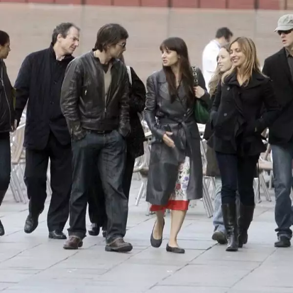 Algunos de los invitados llegaron a la ciudad de los canales el jueves, entre ellos el ex de la actriz, Edward Norton, así como Olivier Martinez, Mia Maestro, Woody Harrelson y David Blaine.