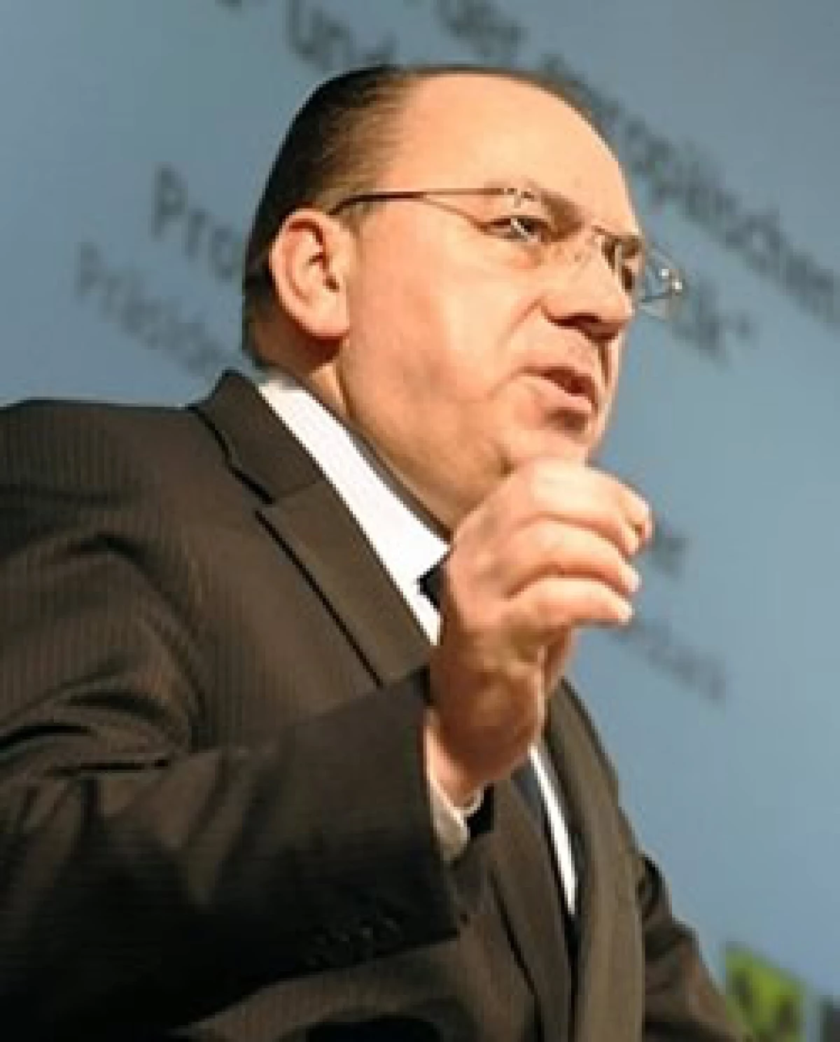 El presidente del Bundesbank, Axel Weber, omitió cuándo se reunirá con Angela Merkel. (Foto: AP)