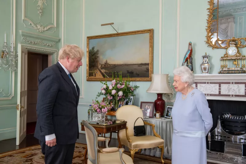 Weekly In-Person Meetings Between The Queen And Prime Minister Resume
