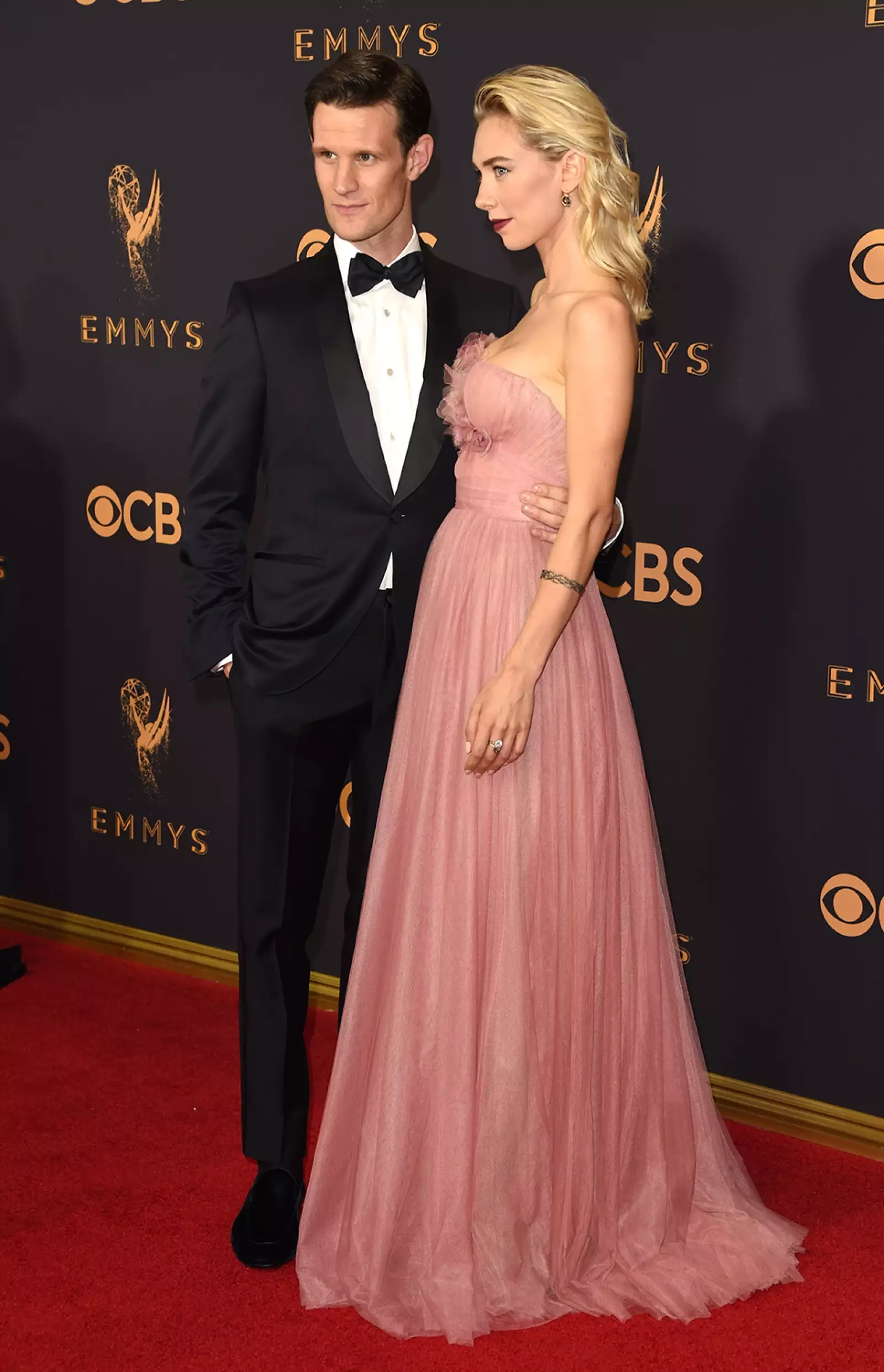 Matt Smith y Vanessa Kirby