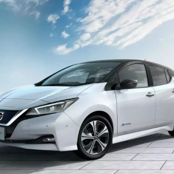 Nissan Leaf 2018 (a)
