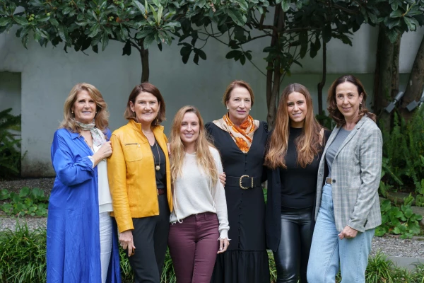 200922ANAPUALADEHAROYAMIGASFUNDACIONES10.jpg