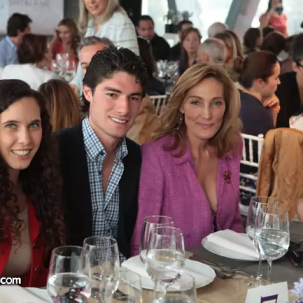 Sofía Marín,Fernando Buriilo,Alejandra Alemán, Alexandra Burillo