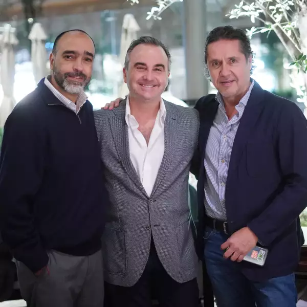 010323NOSTOS  (26).JPG