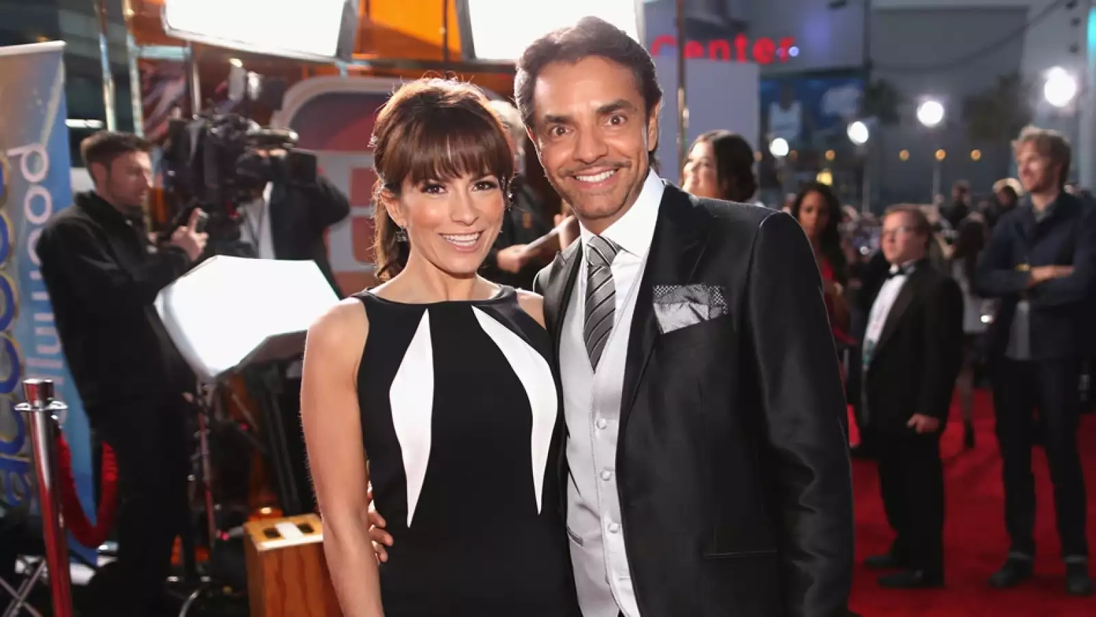 derbez y su esposa alessandra rosaldo