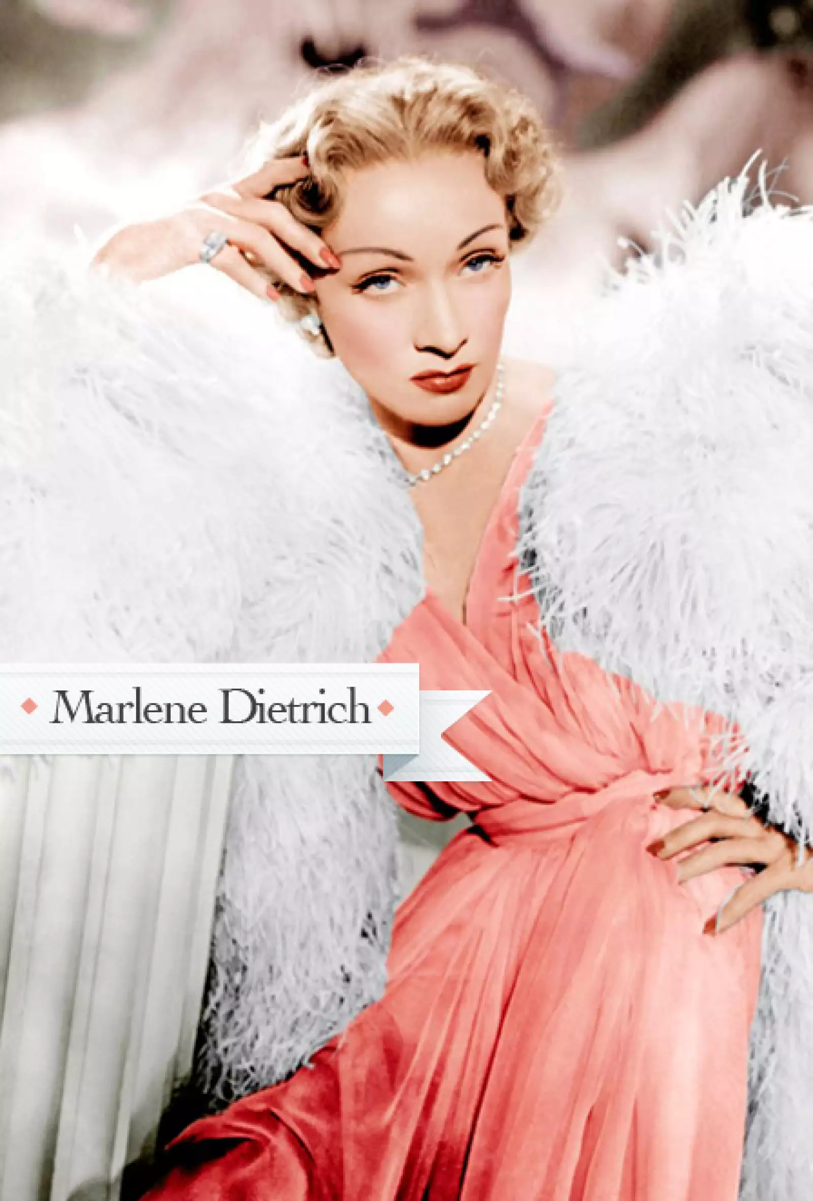 Gran aficionada de los elegantes diseños de Christian Dior, Marlene utilizó sus piezas en una conste para derrochar allure en cada uno de los eventos a los que asistía, entre los que sobresalieron los Oscar en 1951 y en el filme de Hitchcock `Stage Fright´.