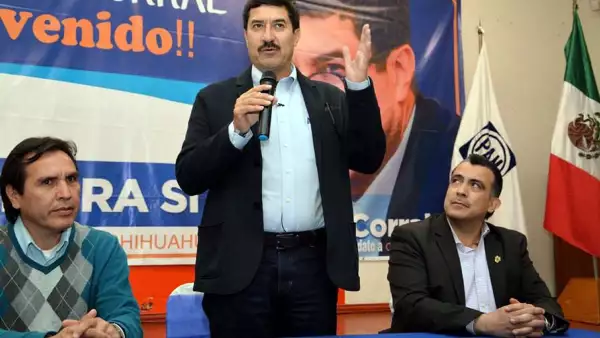 Javier Corral dijo contar con pruebas que acreditan que el hermano del gobernador César Duarte fue detenido en Estados Unidos por posesión de marihuana.