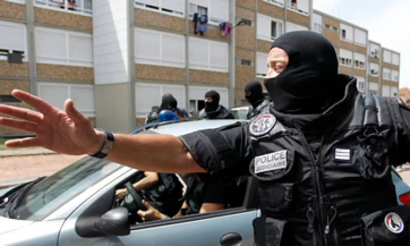 El sitio fue evacuado y asegurado por la policía. (Foto: Reuters )