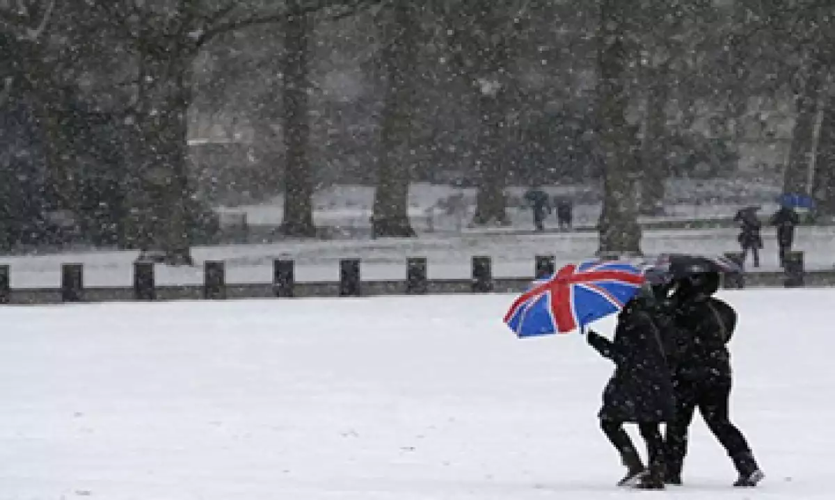 La economía británica podría registrar un desempeño negativo al primer trimestre de 2013, debido a la nieve. (Foto: Reuters)
