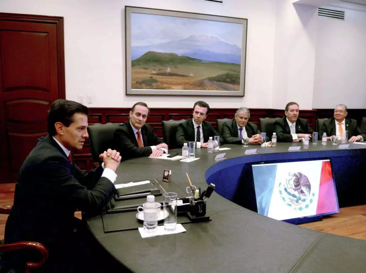 Enrique Peña se reunió con empresarios para conocer su postura sobre las leyes anticorrupcion.