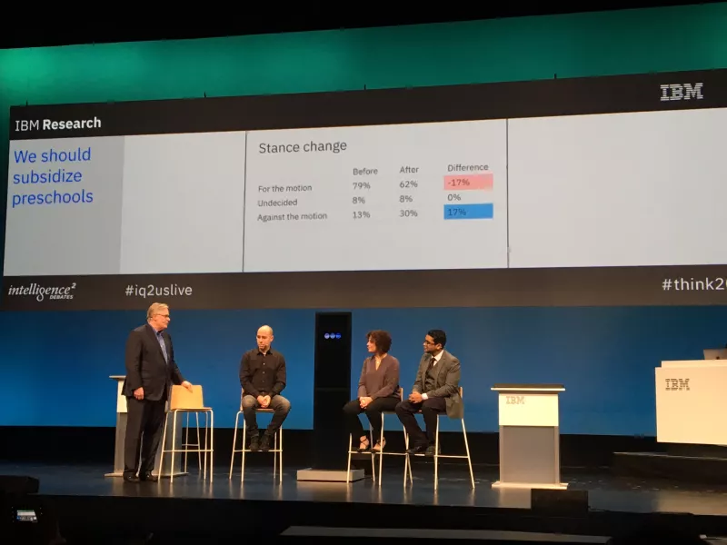 Máquinas y humanos, debaten 