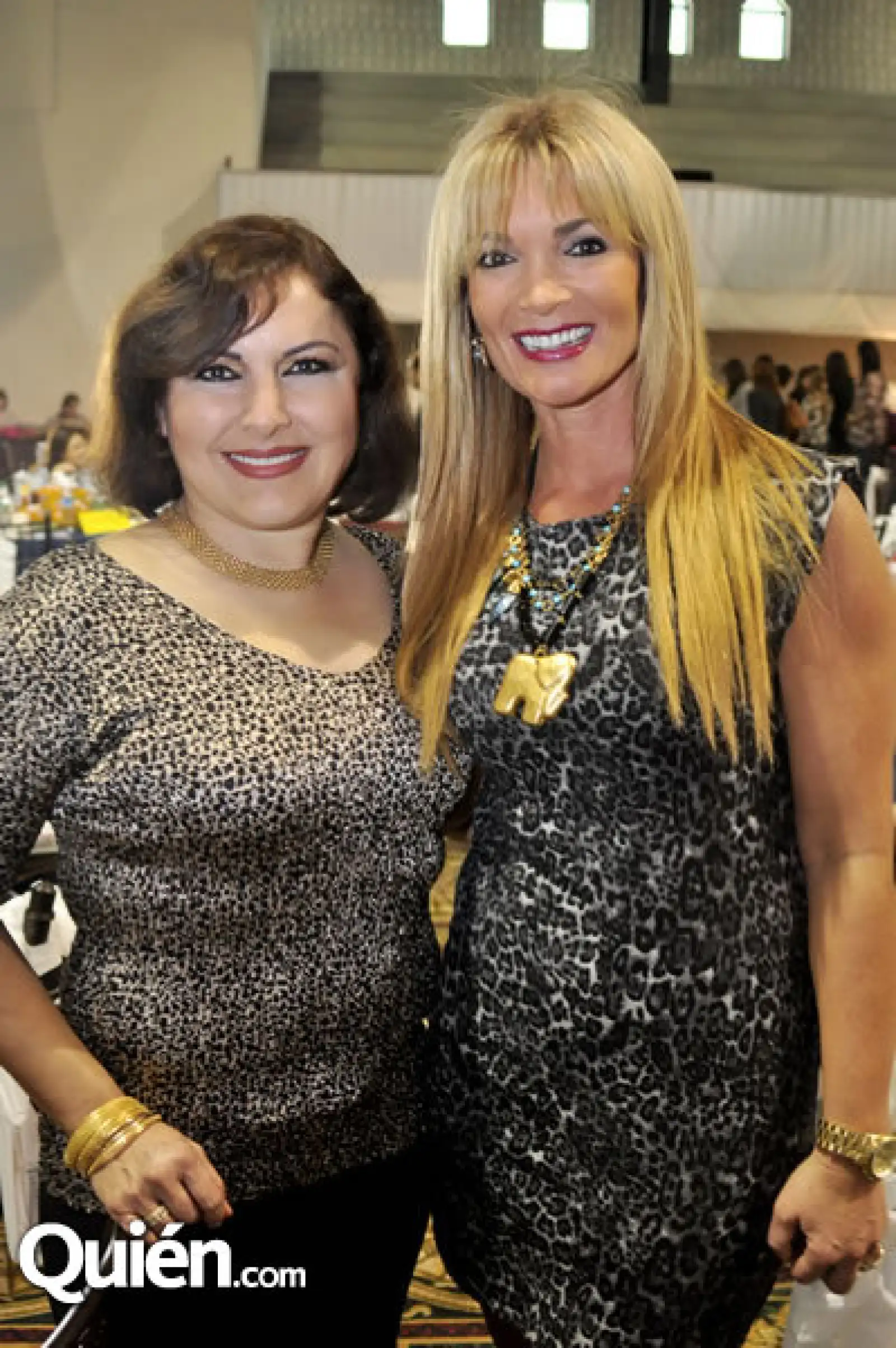 Soraya de González y Verónica Lepeley Cambiasso
