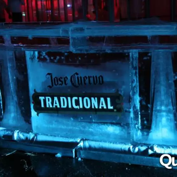 Fiesta en casa Morquecho Ice Factory