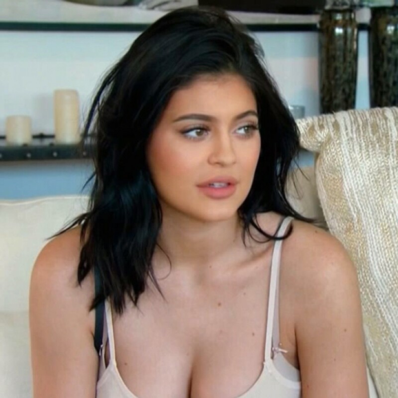 Kylie conversa con su hermana en el nuevo episodio de KUWTK.