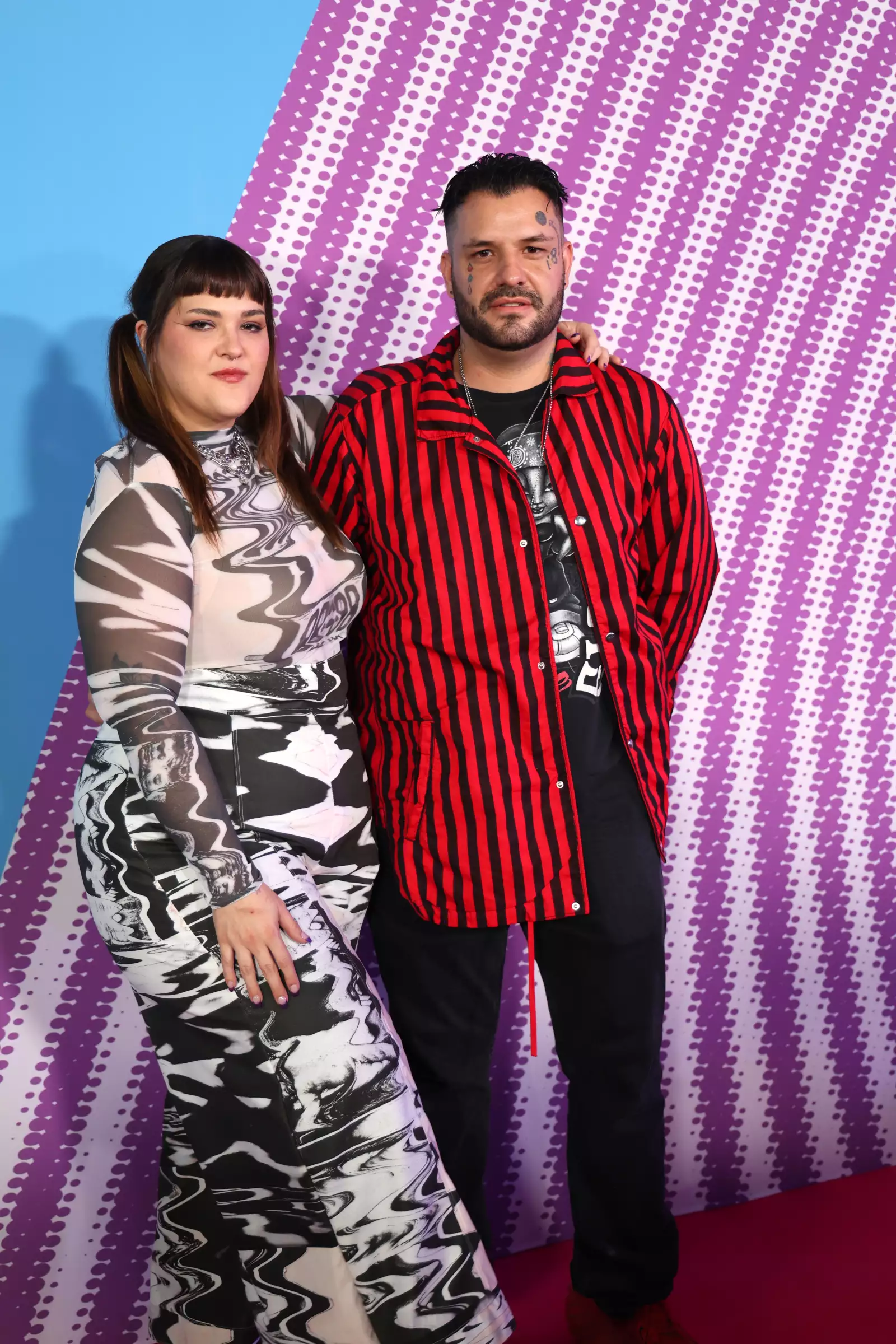 Juanquina Mertz y Blue Rojo 