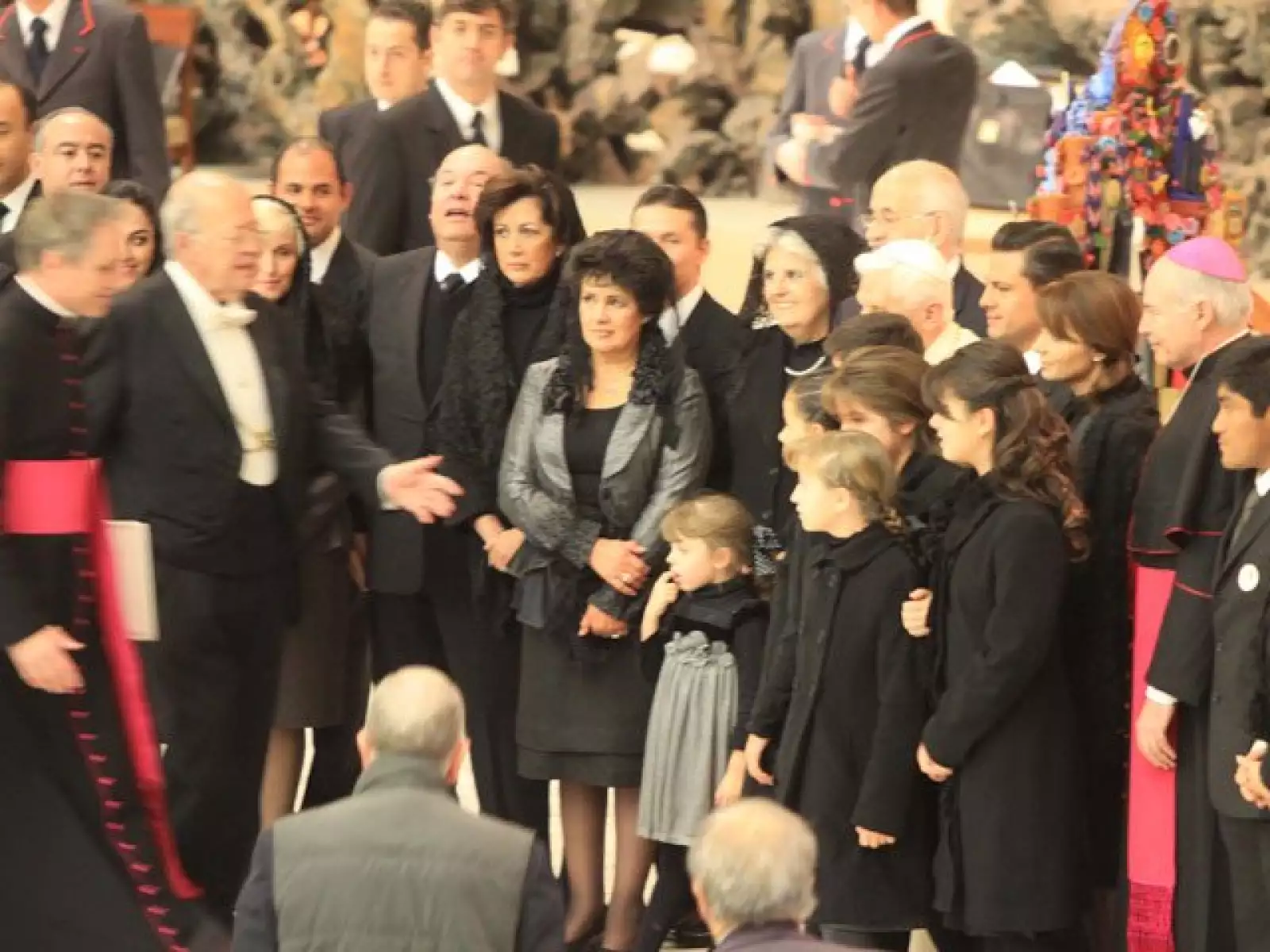 También estuvieron presentes las madres de la pareja, María del Socorro Nieto Sánchez y María Eugenia Hurtado, y los hermanos del Gobernador, Ana Cecilia, Verónica y Arturo.