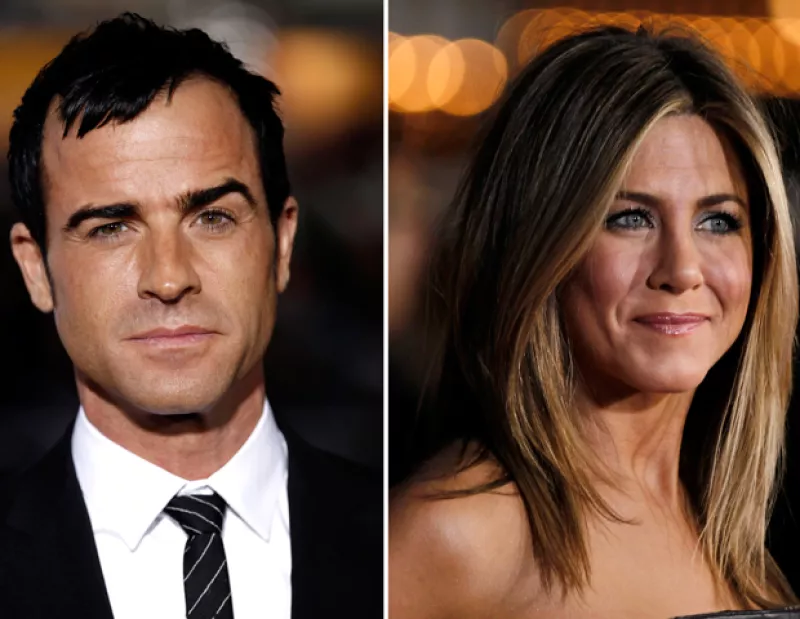 De acuerdo con la revista 'People', la actriz y su prometido Justin Theroux tienen planes de fugarse para que nadie pueda saber detalles sobre su boda.